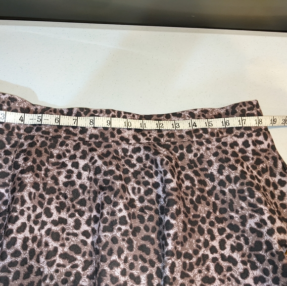 Torrid Leopard Print Skater Skirt NWOT - Picture 9 of 9